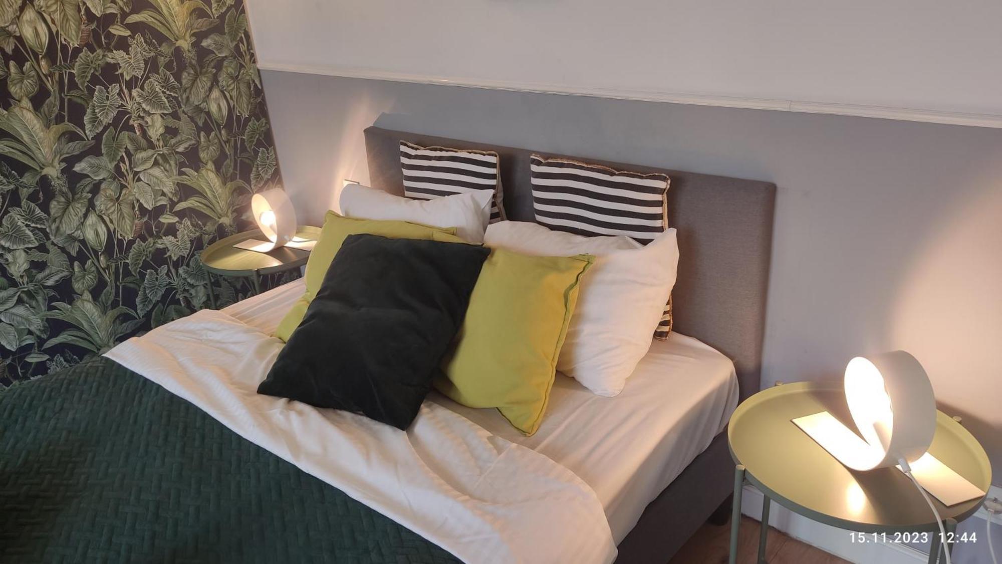 Be My Guest - Jerozolimskie Studio - Super Centrum Metro Wi-Fi Breakfast Warsaw Ngoại thất bức ảnh